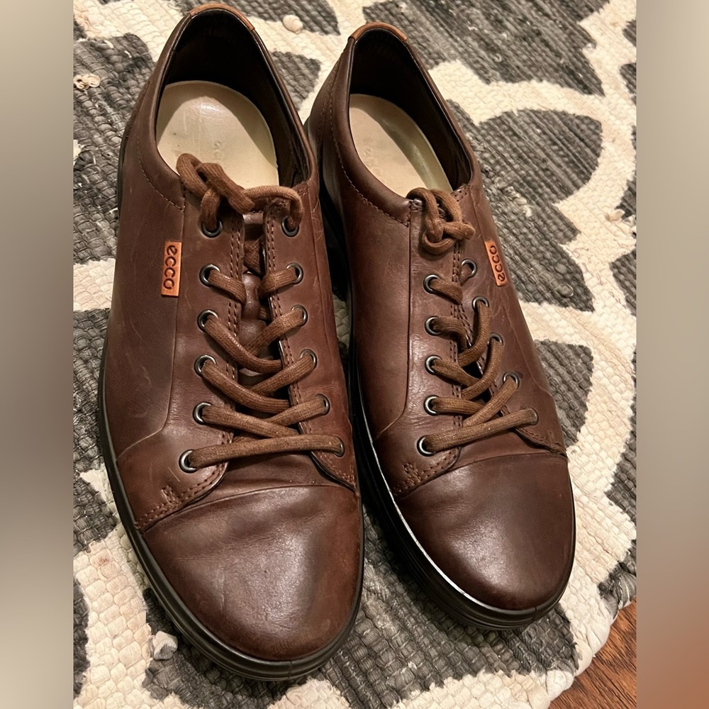 Men’s ECCO leather casual shoes. Sz 12